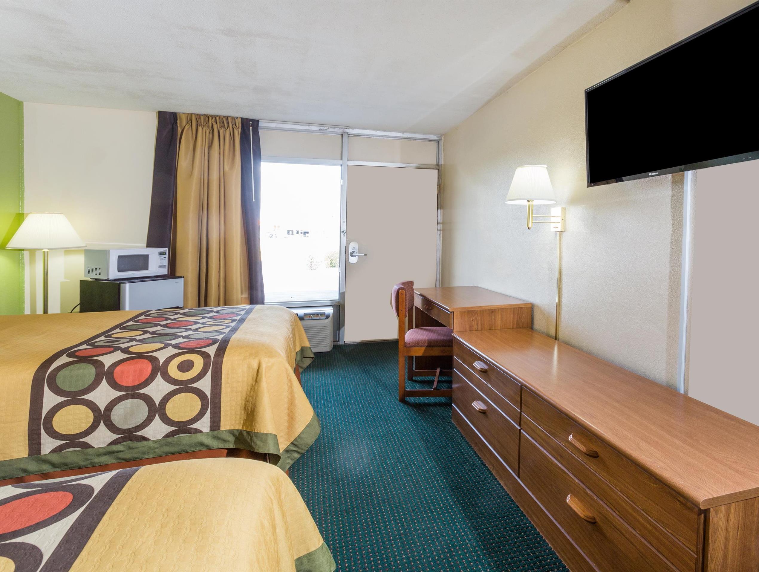 Super 8 By Wyndham Tifton Hotell Exteriör bild