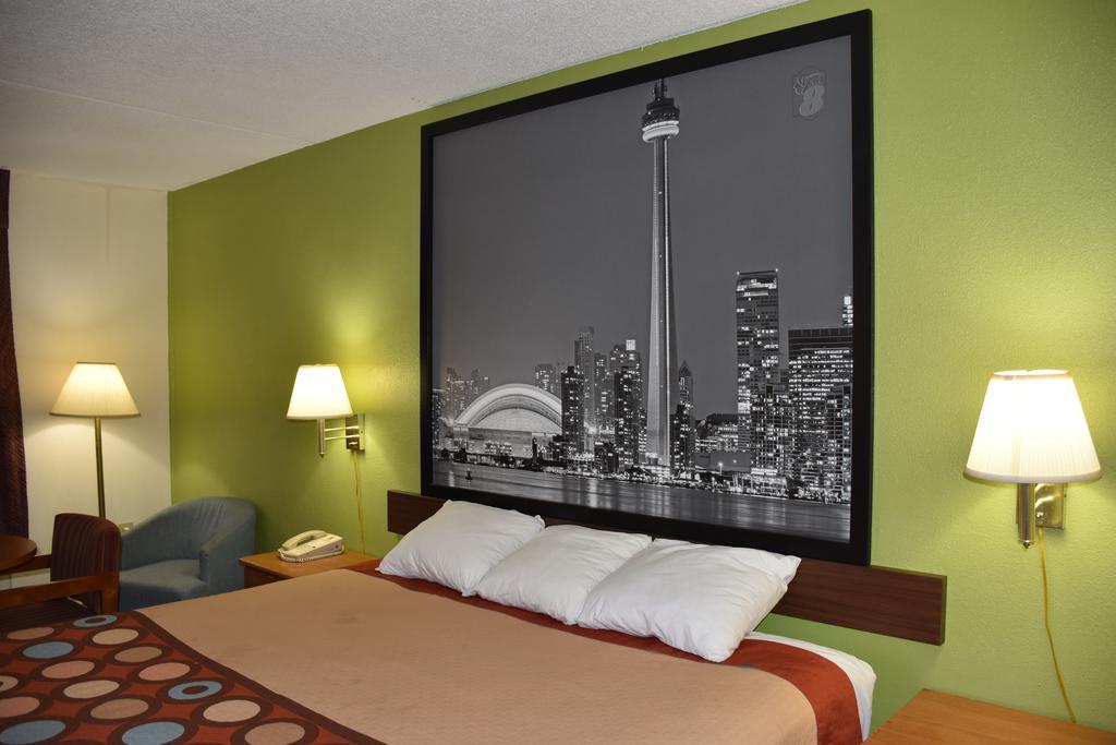 Super 8 By Wyndham Tifton Hotell Exteriör bild