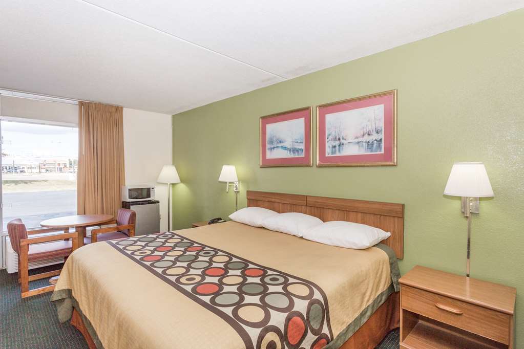 Super 8 By Wyndham Tifton Hotell Rum bild
